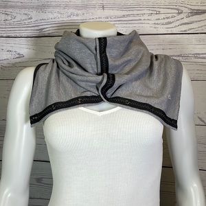 Ivivva by Lululemon Village Chill Scarf Heathered Grey/Black